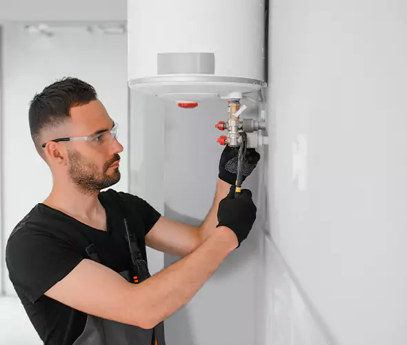 Expert Plumber for Water Heater Expansion Tank Installation in Elk Plain, WA